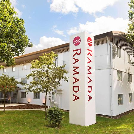 Ramada London South Mimms Otel Potters Bar Dış mekan fotoğraf