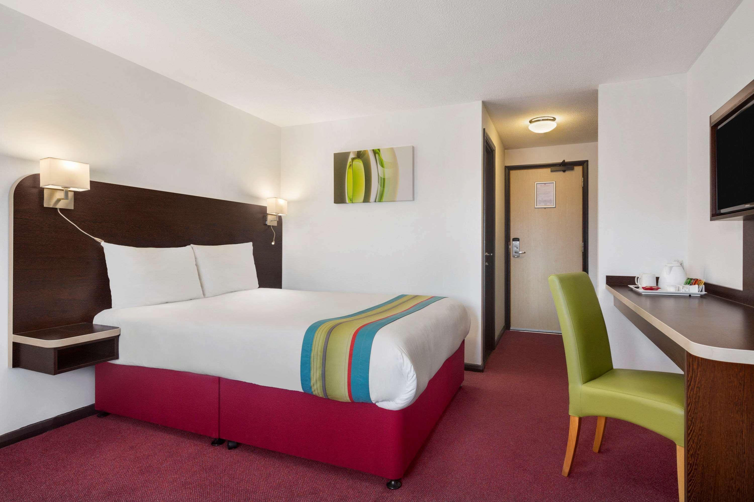 Ramada London South Mimms Otel Potters Bar Oda fotoğraf