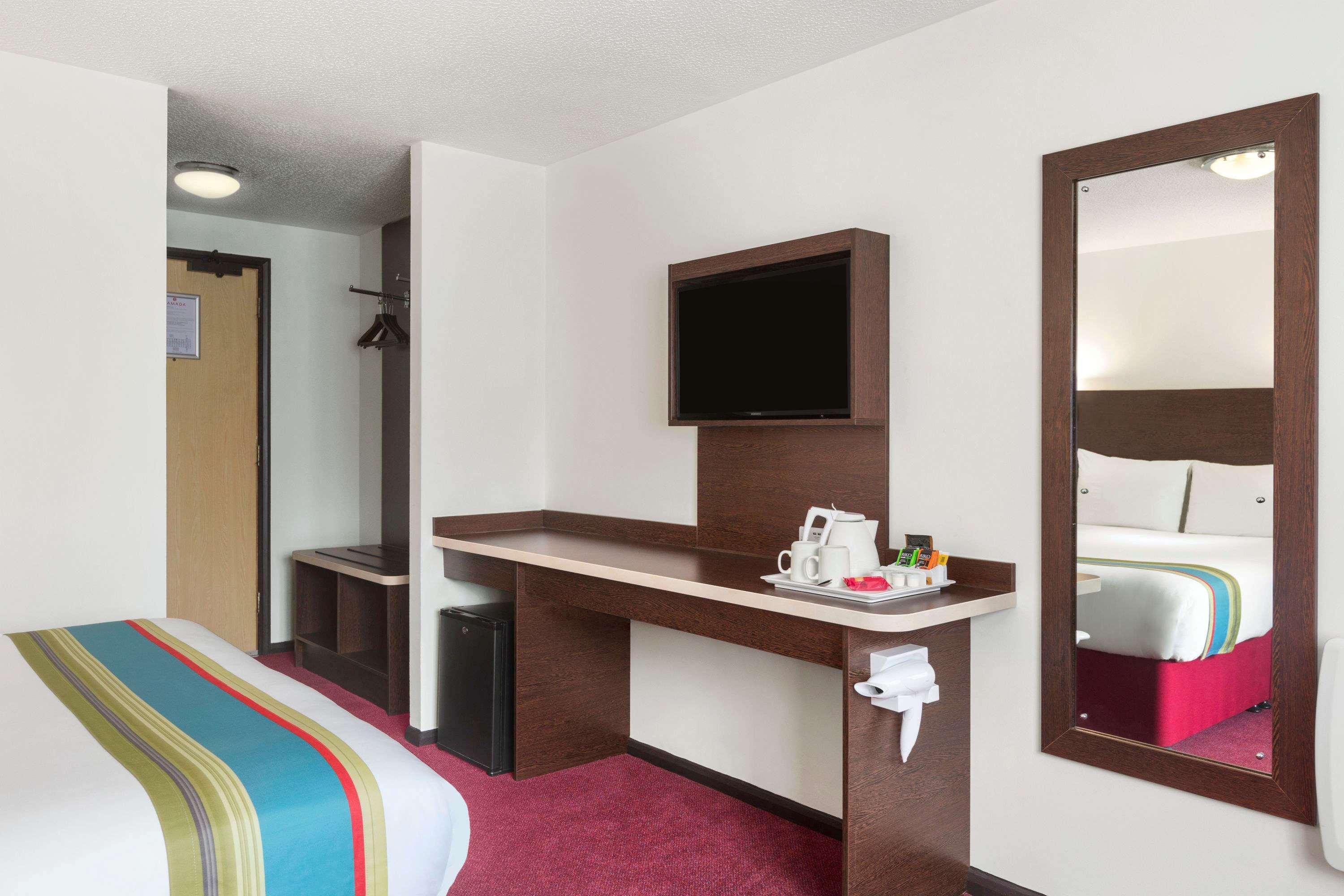 Ramada London South Mimms Otel Potters Bar Oda fotoğraf
