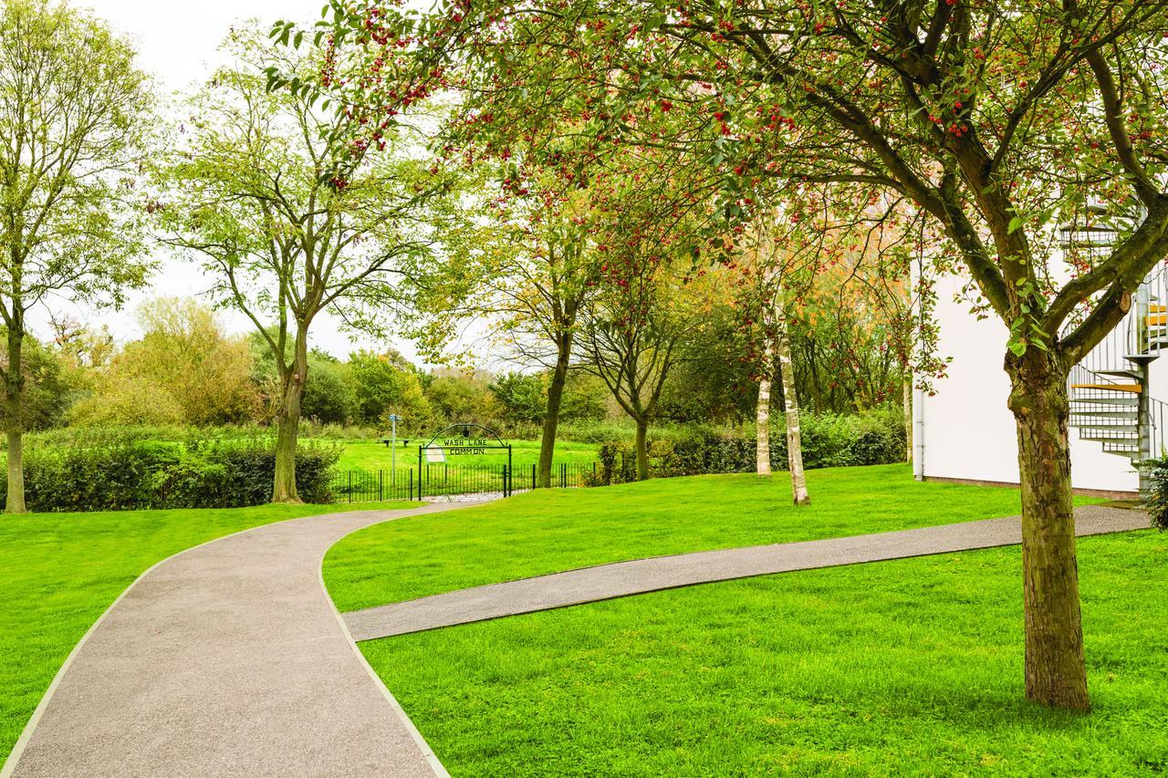 Ramada London South Mimms Otel Potters Bar Dış mekan fotoğraf
